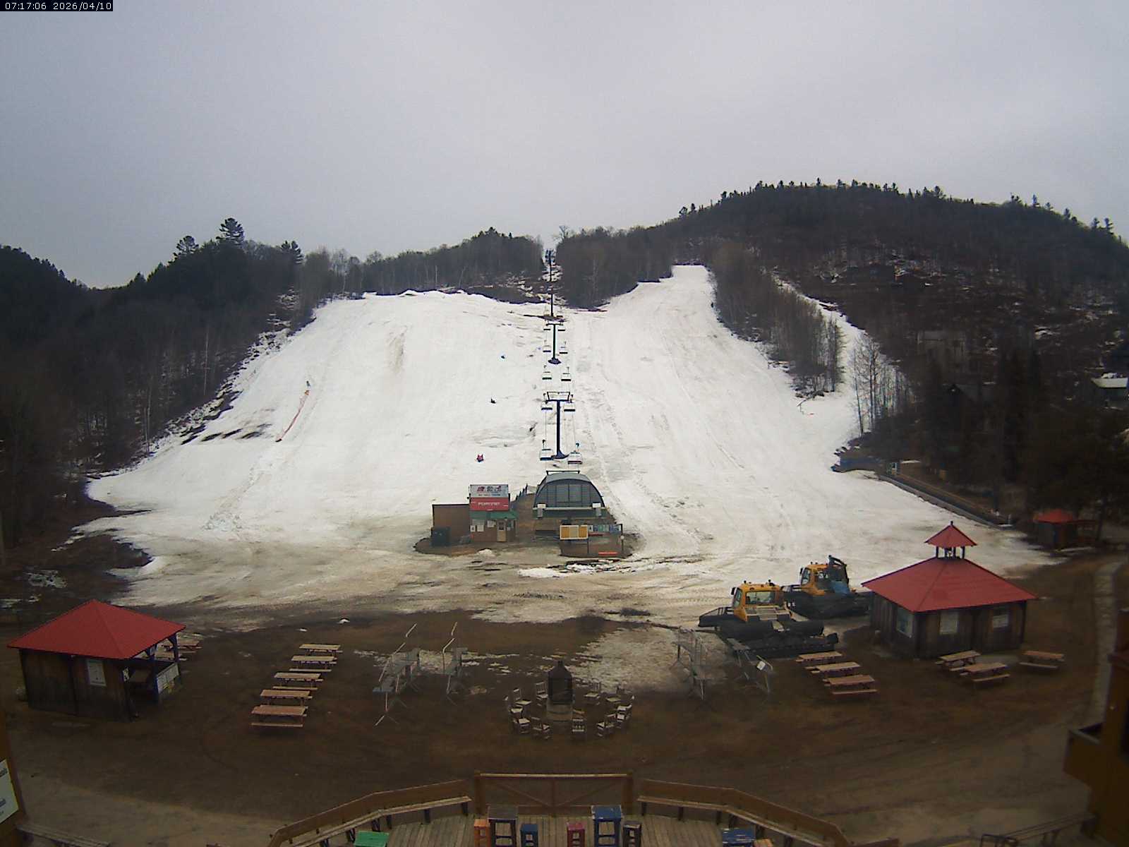 Mont Ste Marie Base Webcam