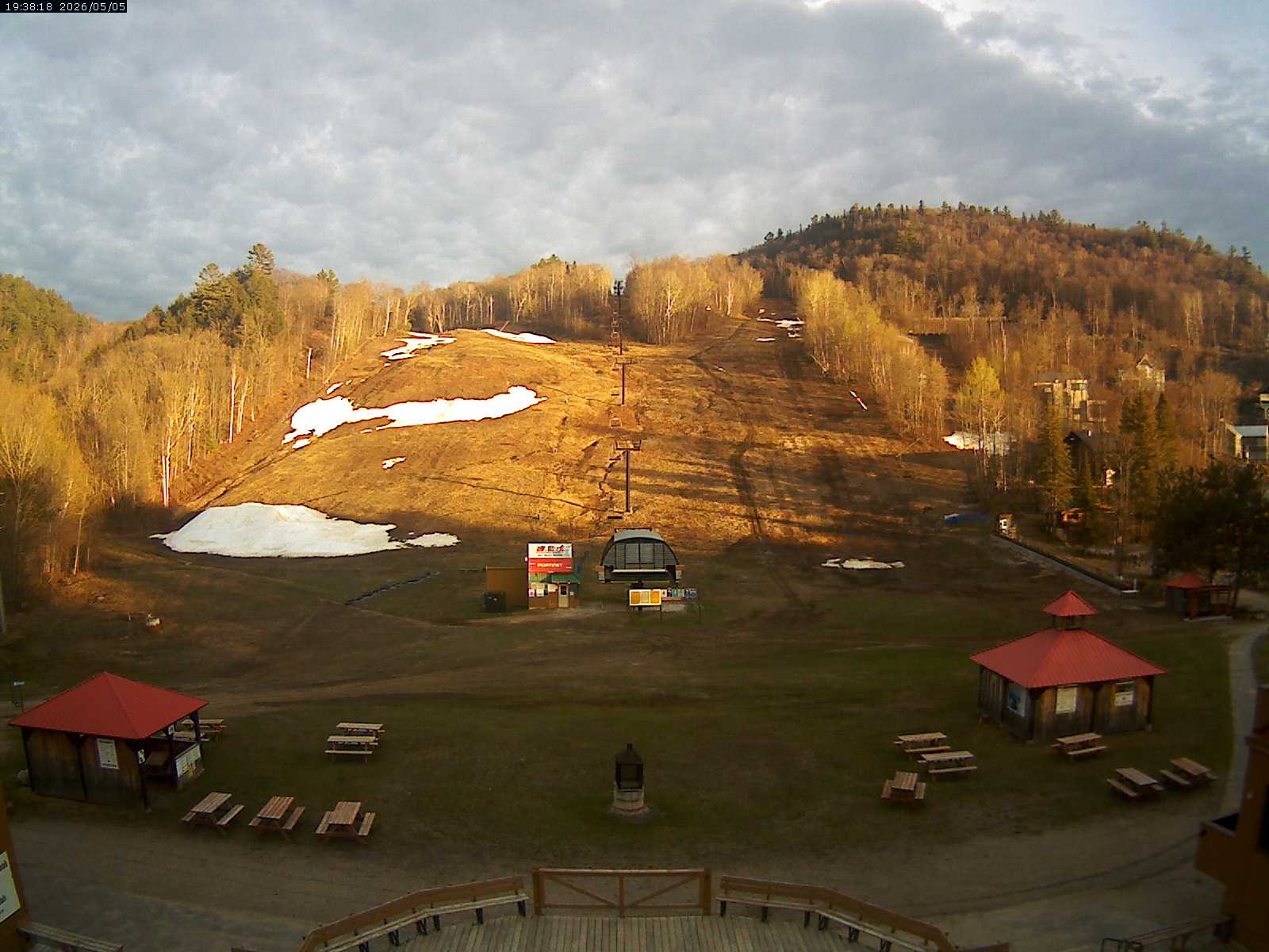 Mont Ste Marie Base Webcam
