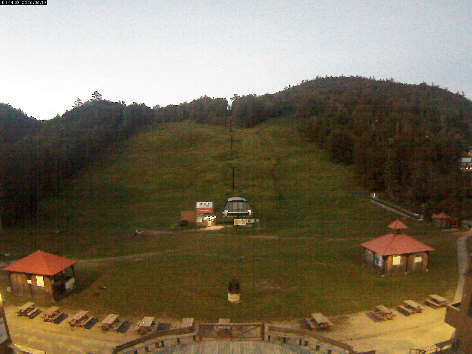 Mont Ste Marie Base Webcam