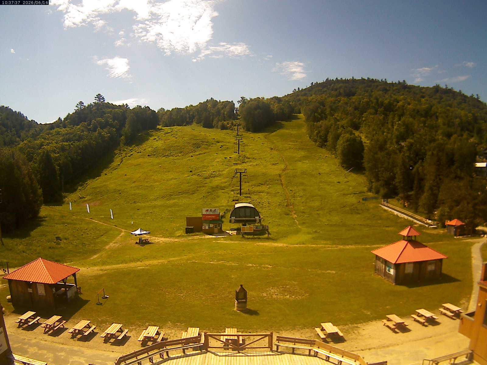 Mont Ste Marie Base Webcam